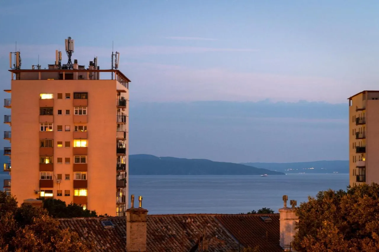 Paha-Paha Modern Apartment With Sea View, Fast Wi-Fi, And Free Parking! Rijeka