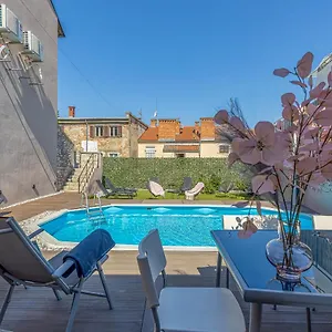 deluxe-gladiators-house.pula-hotels.org/